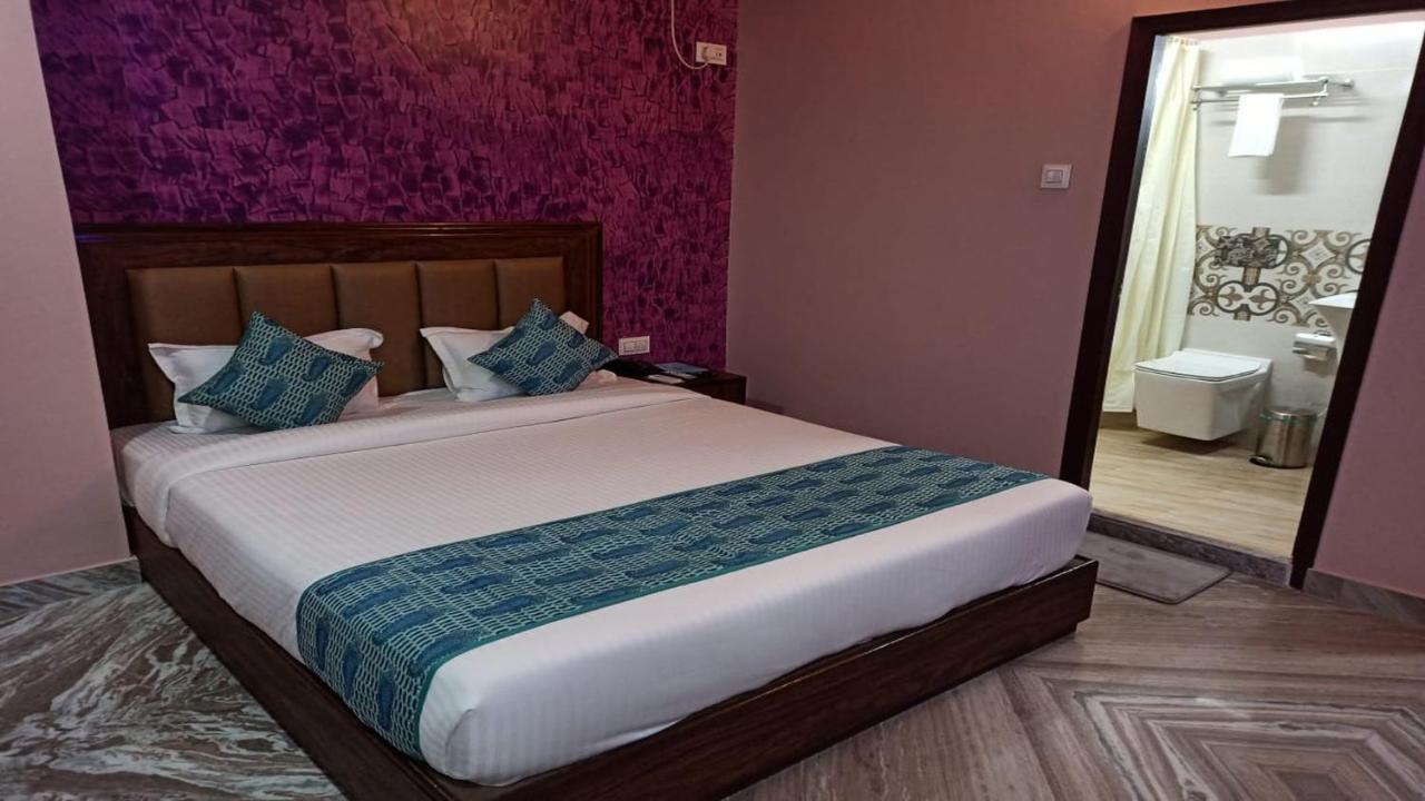 Hotel Aloka Residency Calcutta Exteriör bild